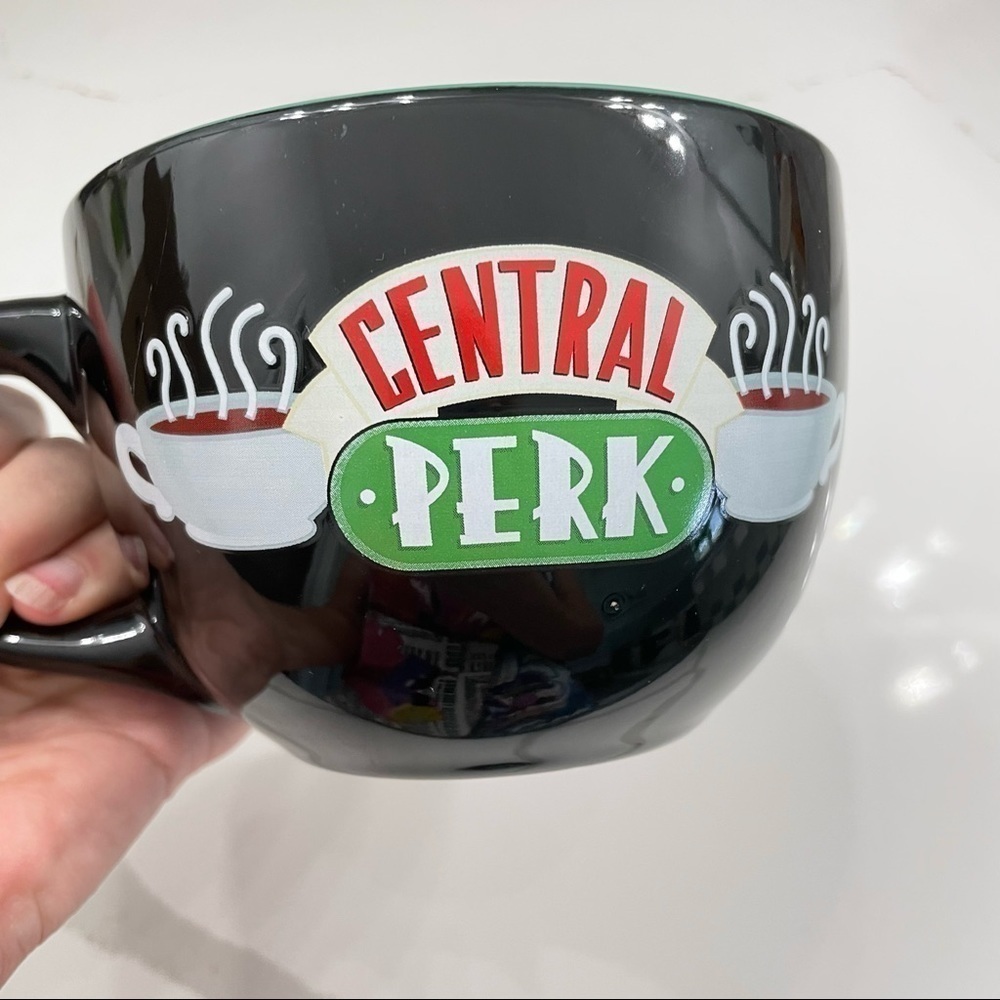Silver Buffalo Central Perk Logo Friends Series Big Coffee/Soup Ceramic Mug‌‍‍‍‍